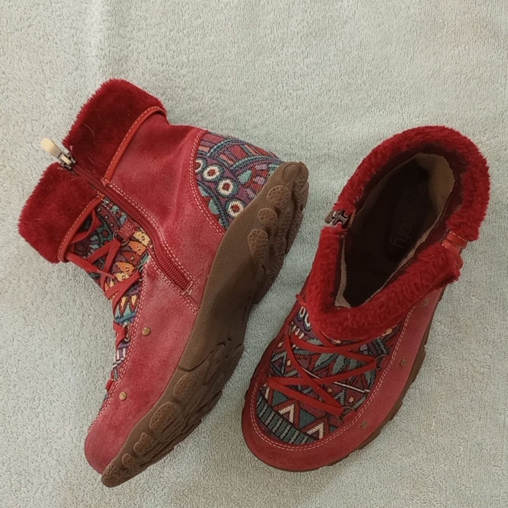 Women's genuine suede boots